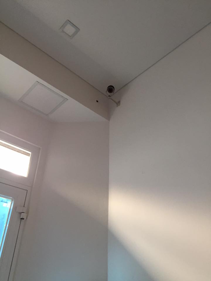 camera hoàn thành công đoạn lắp đặt tại nhà dân