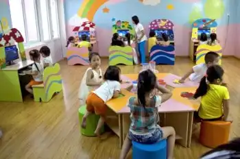 lắp camera nhà trẻ, camera quan sát nhà trẻ, Chọn nhà trẻ có lắp đặt camera nơi an toàn gửi gắm con trẻ