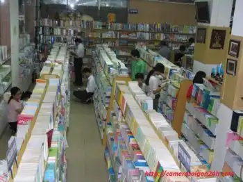Lắp đặt camera quan sát cho hiệu sách